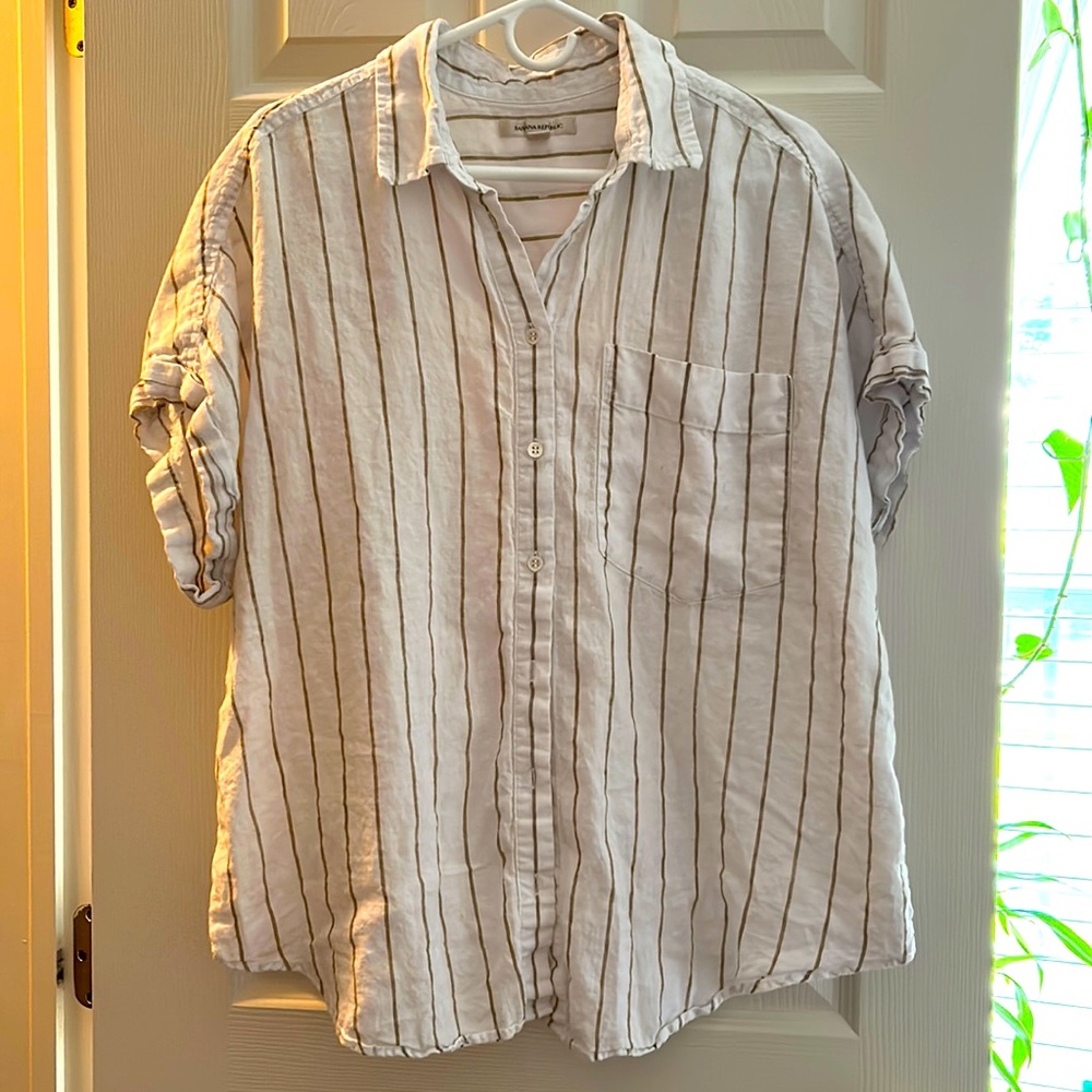 Banana Republic 100% linen button-up camp shirt